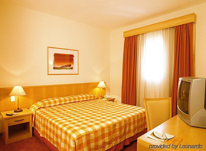 Matiz Barão Geraldo Express Hotel 3*